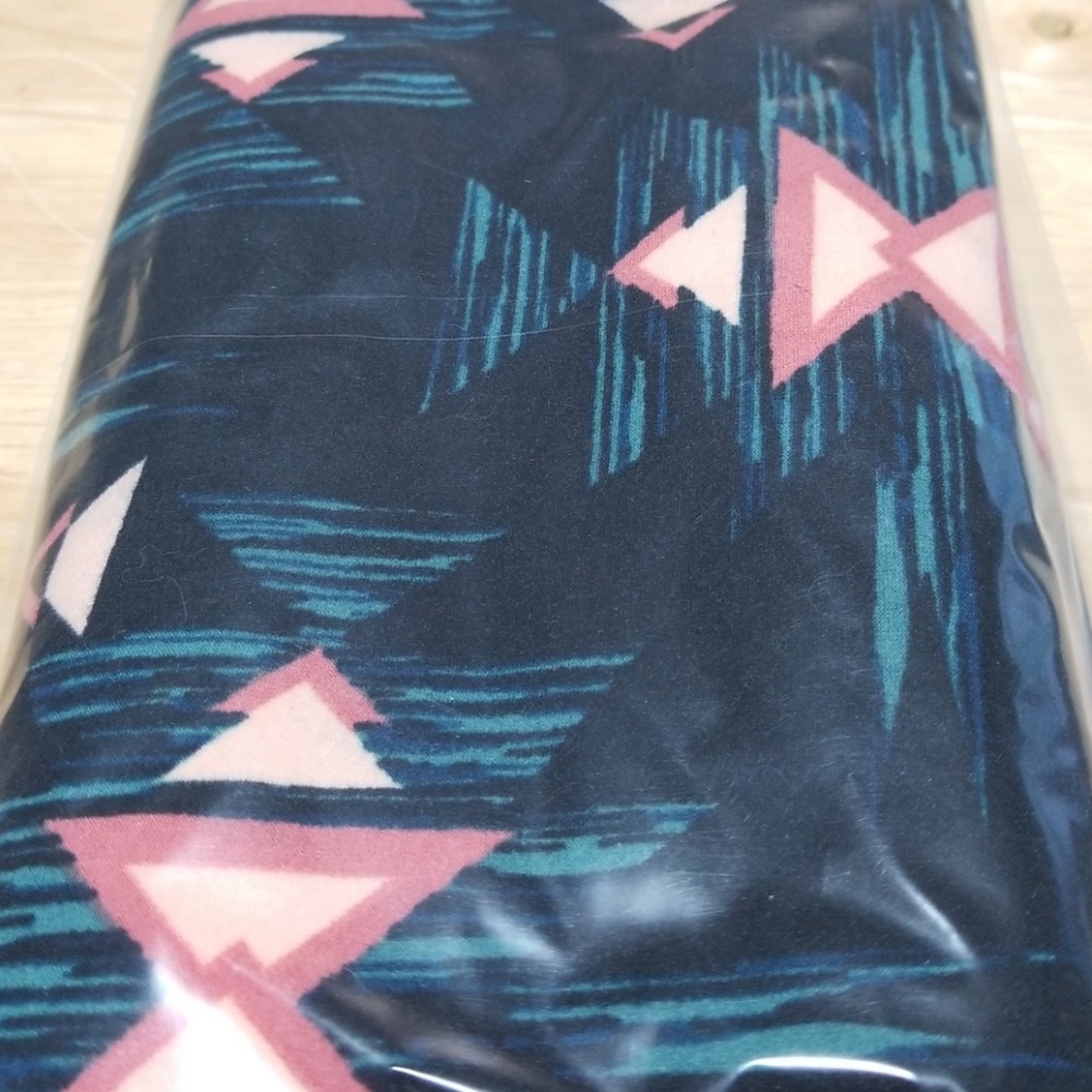 NWT TC LuLaRoe Leggings